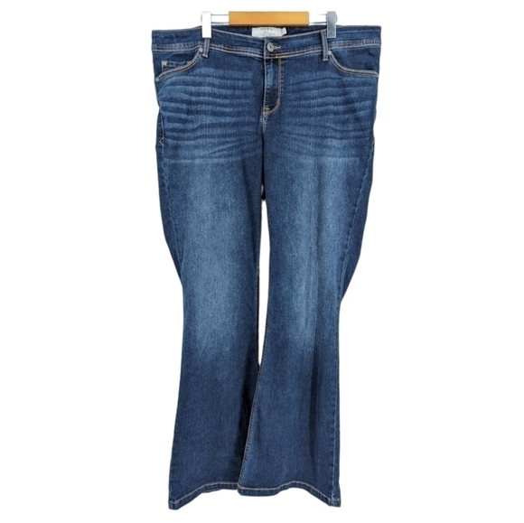 20 - Torrid | Luxe Slim Boot Jean - Super Stretch Medium Wash - Picture 2 of 6